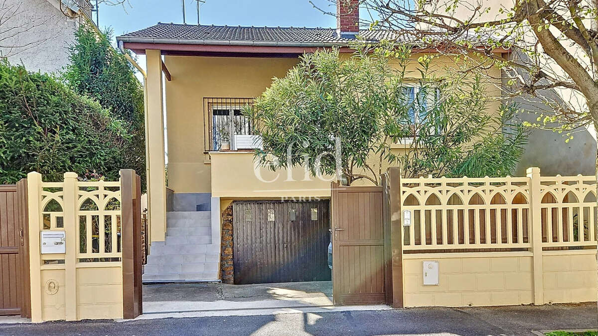 Maison à CHOISY-LE-ROI