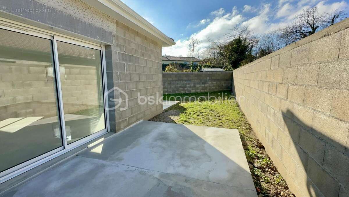 Maison à LENS-LESTANG