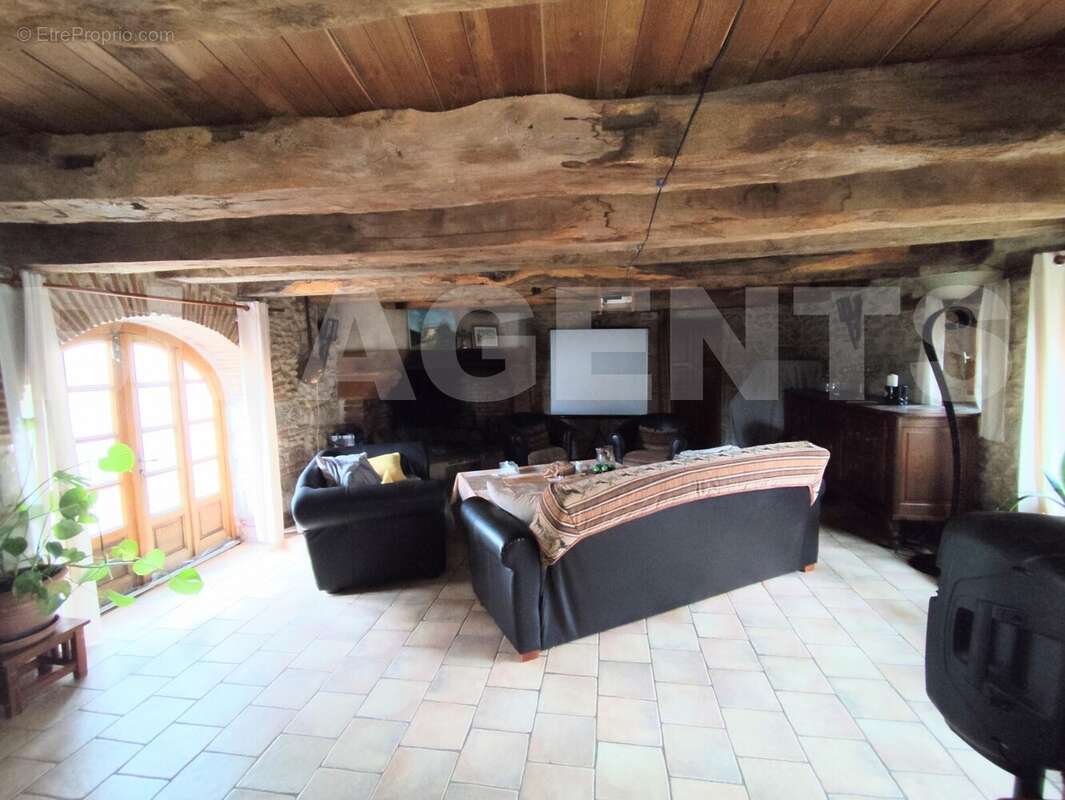 IMG_20251120_102743 - Maison à VENES