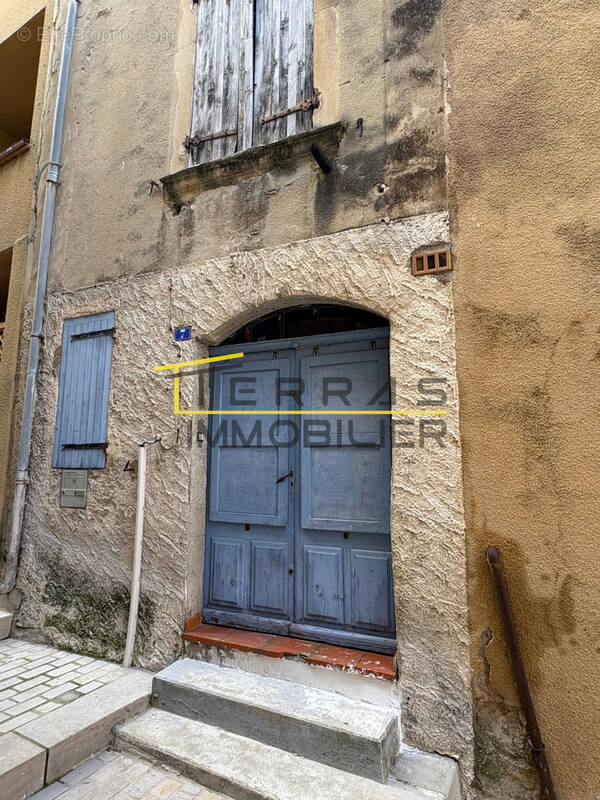 Maison à VALREAS
