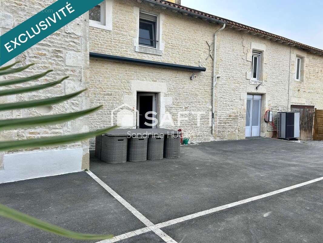Photo 2 - Maison à SAINT-HILAIRE-LA-PALUD