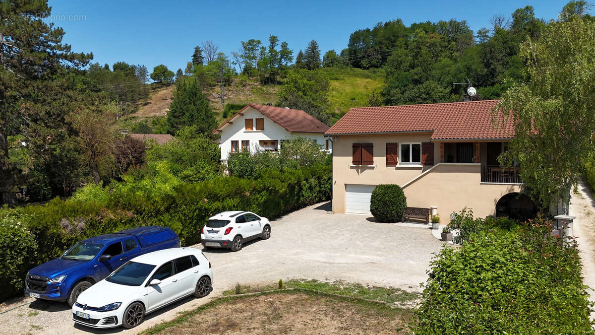 En exclusivité   maison familiale avec piscine à poncin - photo 3
