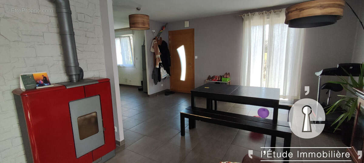 Maison à SAINT-GERMAIN-LE-GUILLAUME