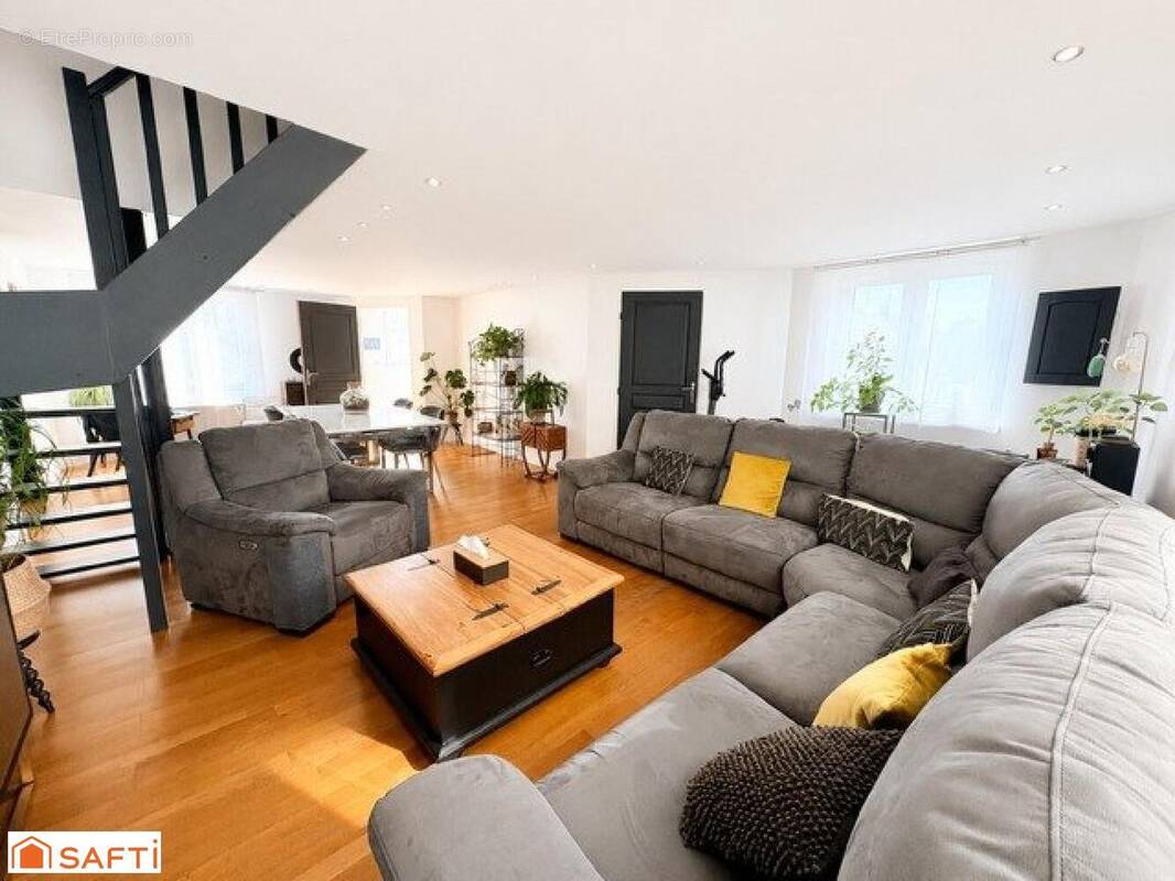 Photo 1 - Maison à VALENCIENNES