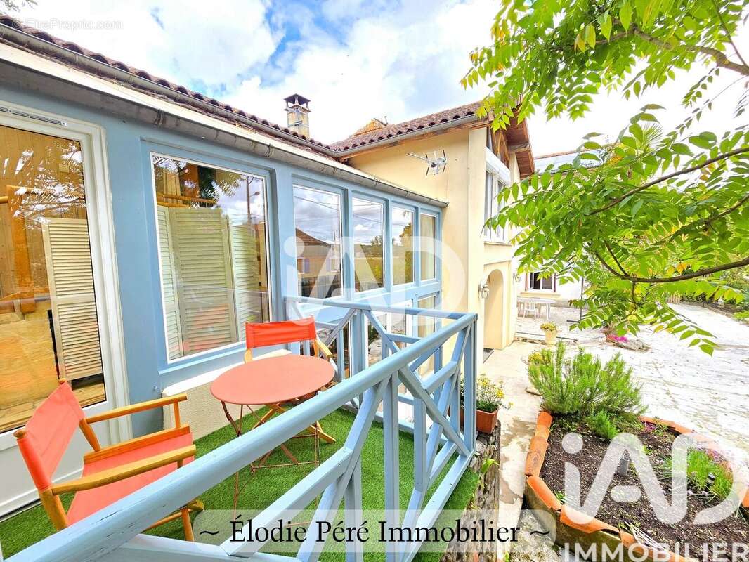 Maison 320 m² à Labatut-Riviere  - photo 4