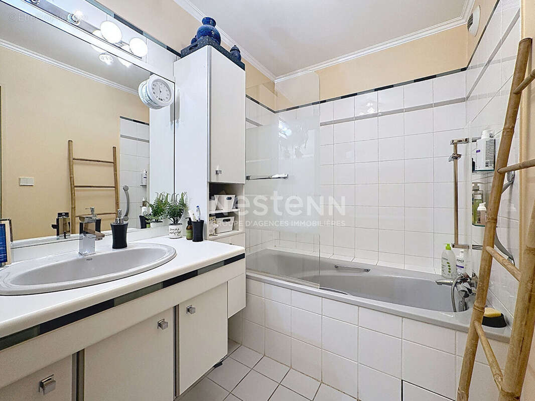 Appartement à LAMORLAYE
