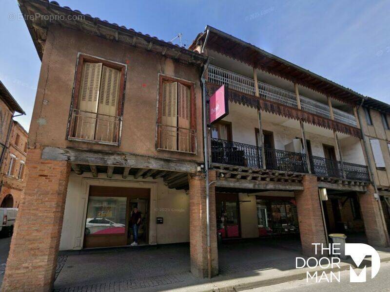 Maison à SAINT-SULPICE-SUR-LEZE