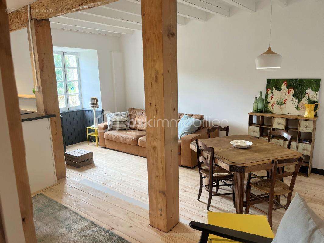 Propriété avec gîtes, piscine, dépendances et pigeonnier historique dans le Gers - photo 19