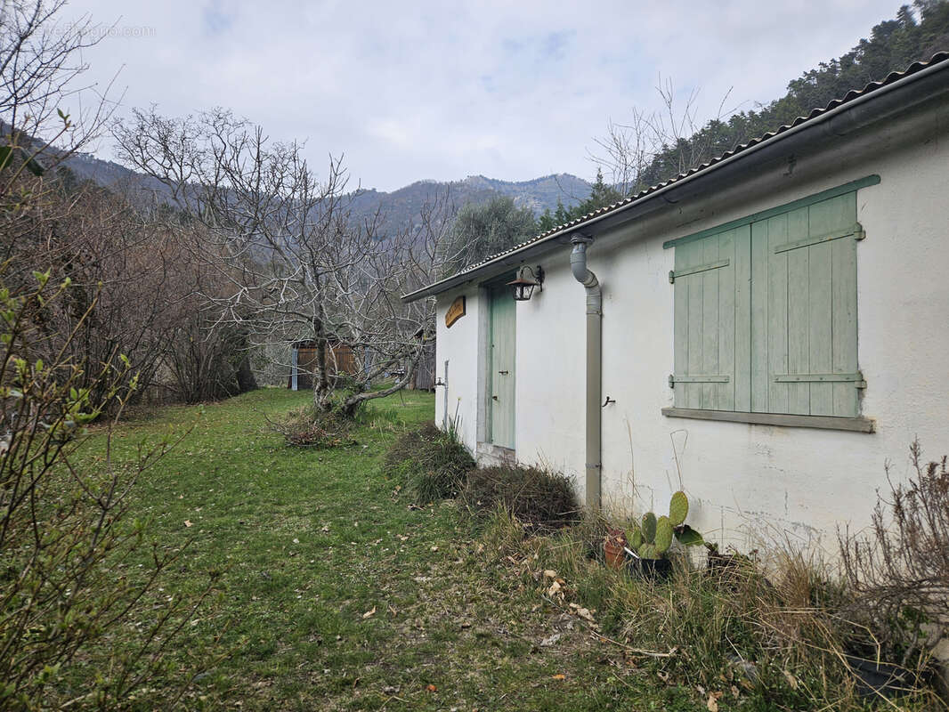 Terrain à LUCERAM
