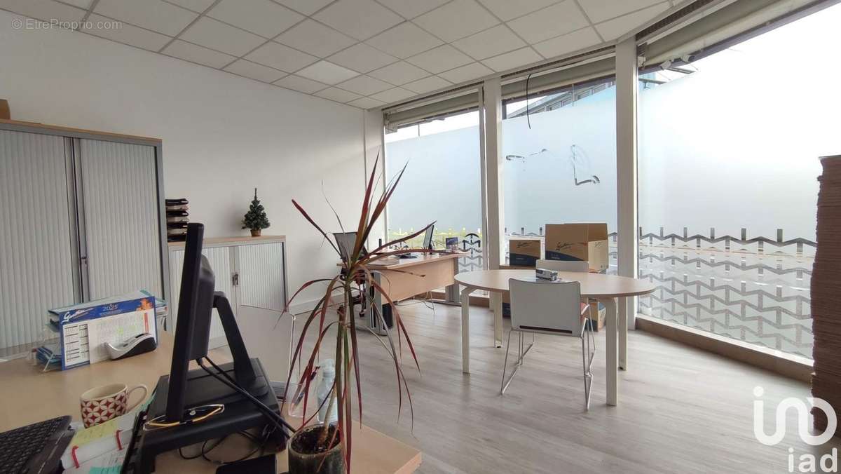 Photo 5 - Commerce à BESANCON