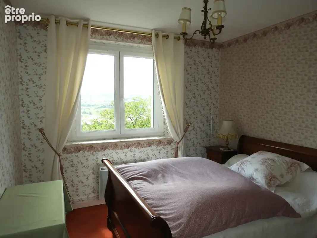 Maison de type V avec annexe dans 2040m2 de terrain. - photo 7