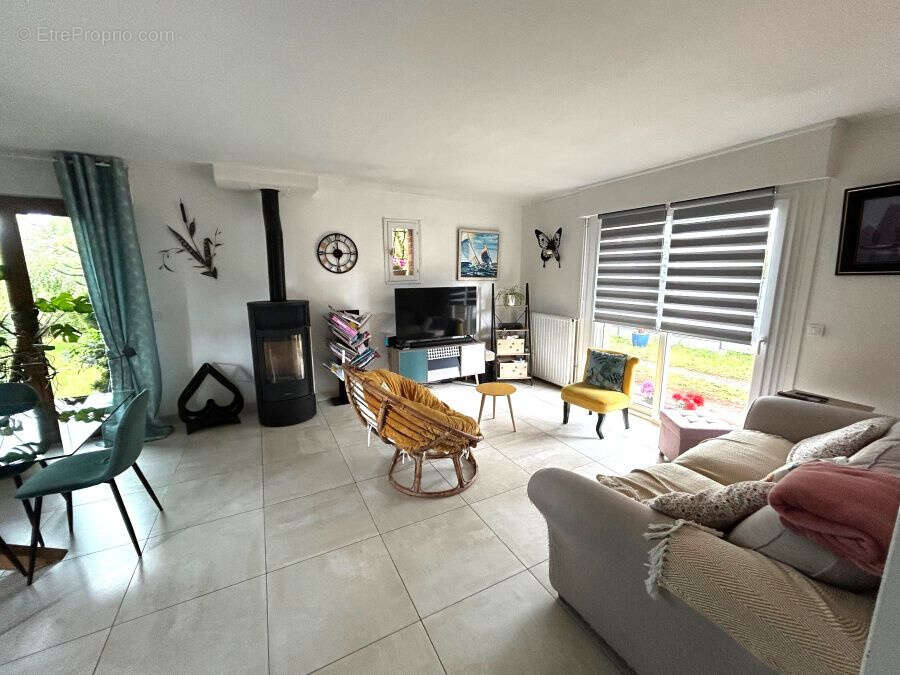 Maison à BRUILLE-SAINT-AMAND