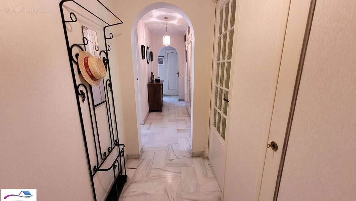 Appartement 68 m² à Mandelieu-La-Napoule  - photo 4