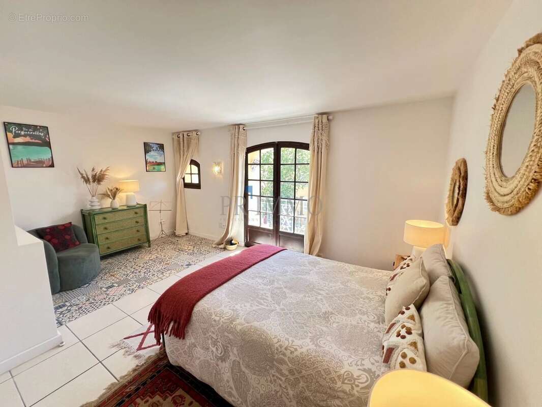 Appartement à FREJUS
