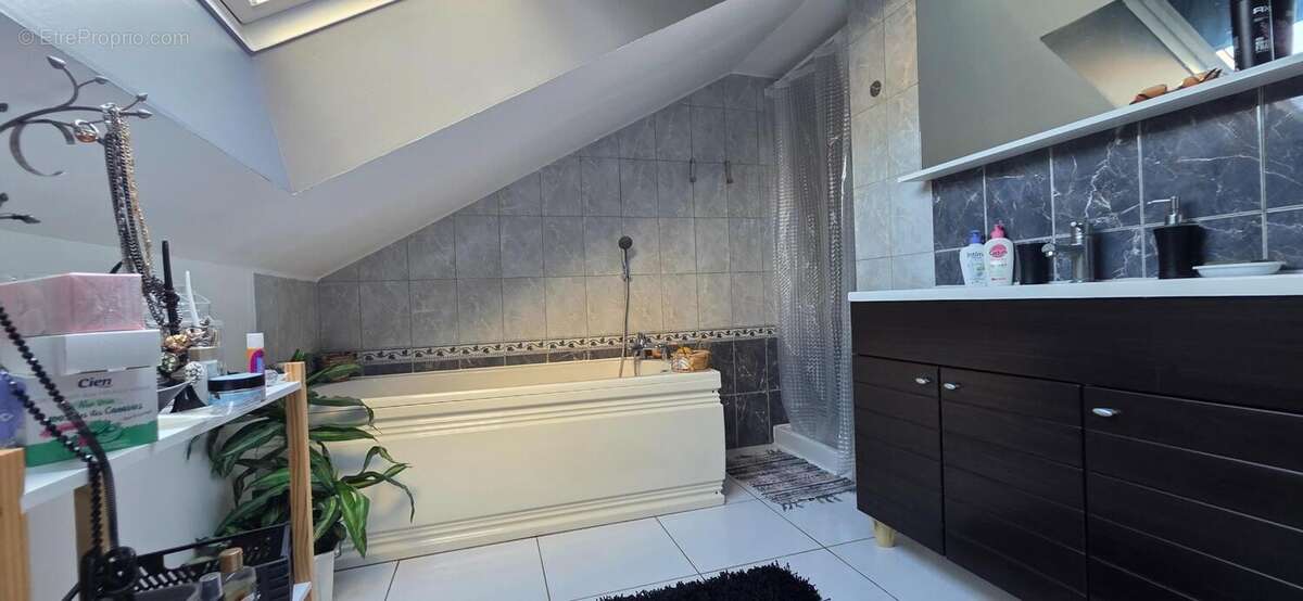 Photo 6 - Maison à JUNIVILLE