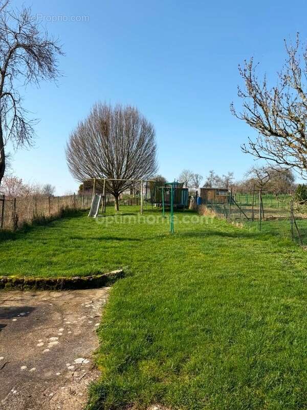 Maison à vendre 3 chambres et jardin à ROMAGNE SOUS MONTFAUCON (55) - photo 5