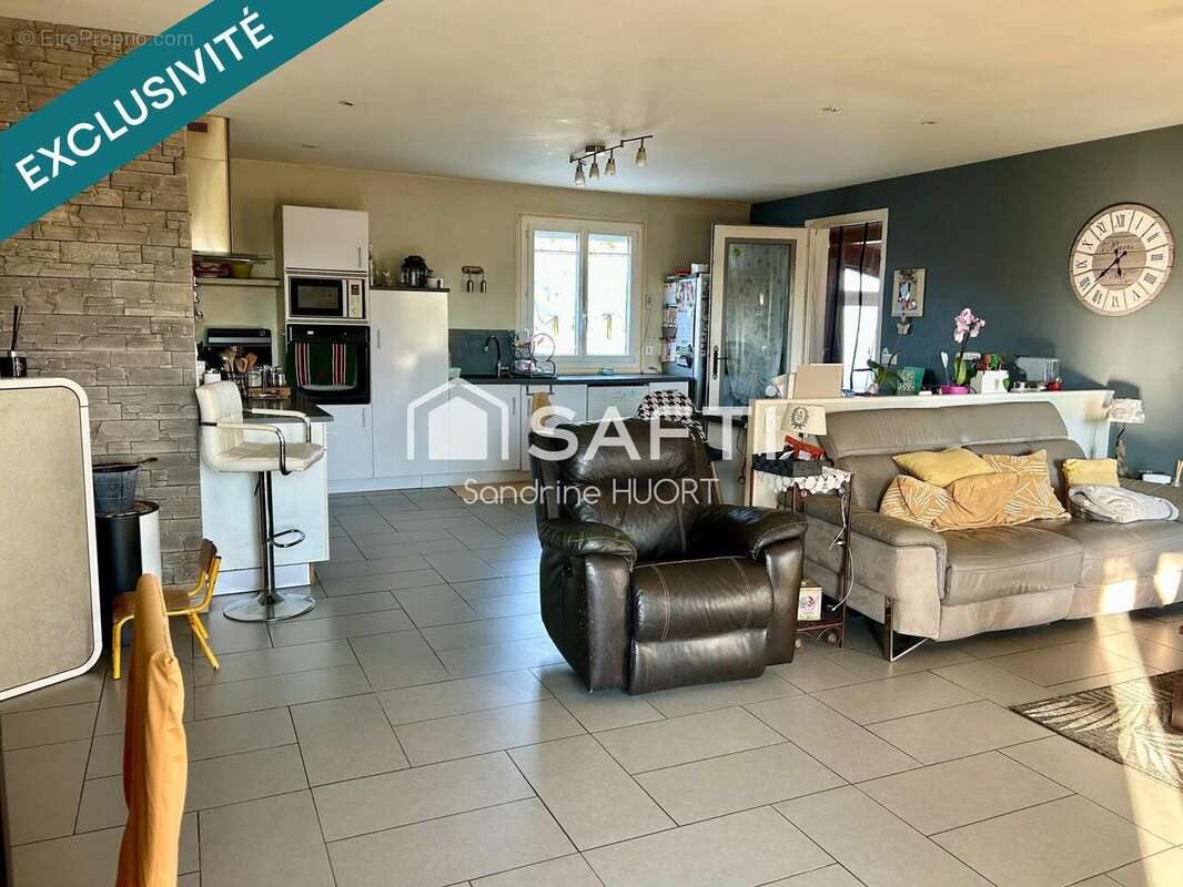 Maison 142 m² à Saint-Georges-De-Rex  - photo 4