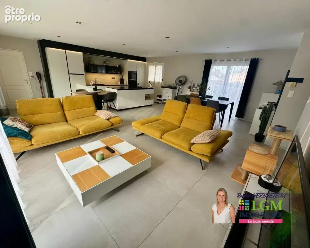 Maison À Vendre de 88 m² – 2 chambres – Terrain 881 m² – Piscine – Grand garage - photo 4