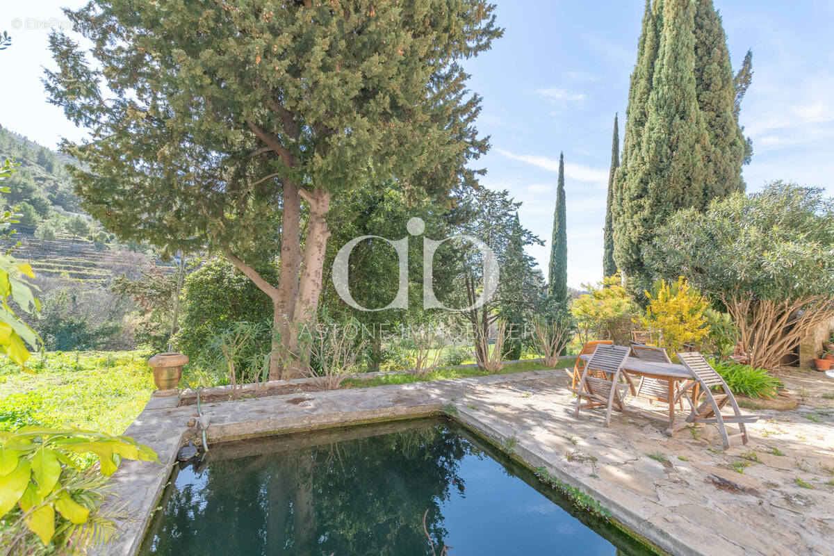 Maison à ROQUEVAIRE