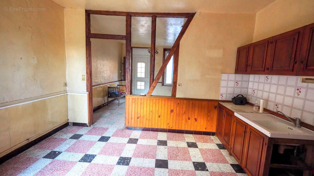 Maison à SAINT-LEGER-LES-DOMART