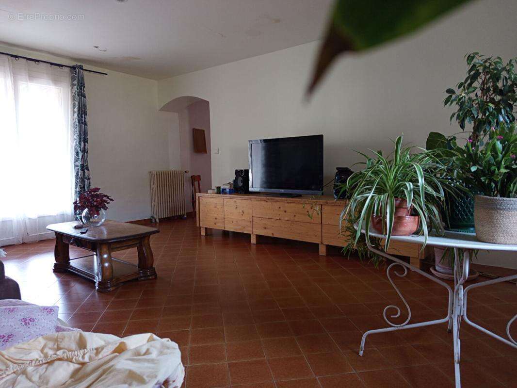 Maison à MALATAVERNE