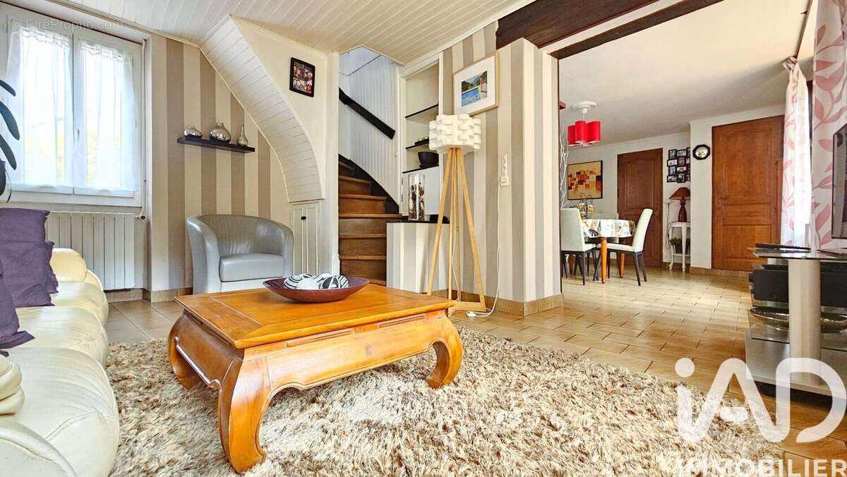 Photo 5 - Maison à MARINES