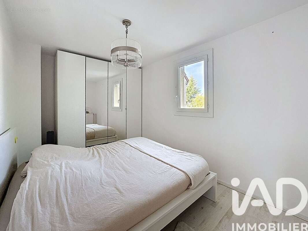 Photo 7 - Maison à MOISSY-CRAMAYEL