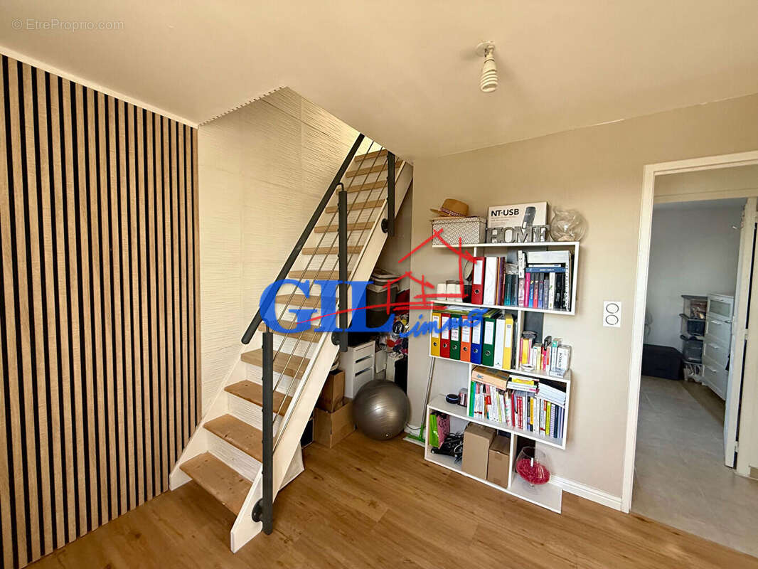 Maison à SAVIGNY-LE-TEMPLE