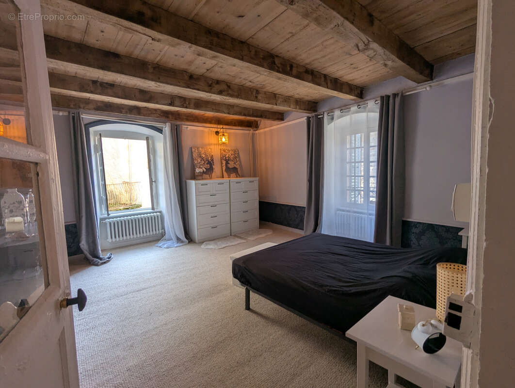 Maison à OLLIERGUES