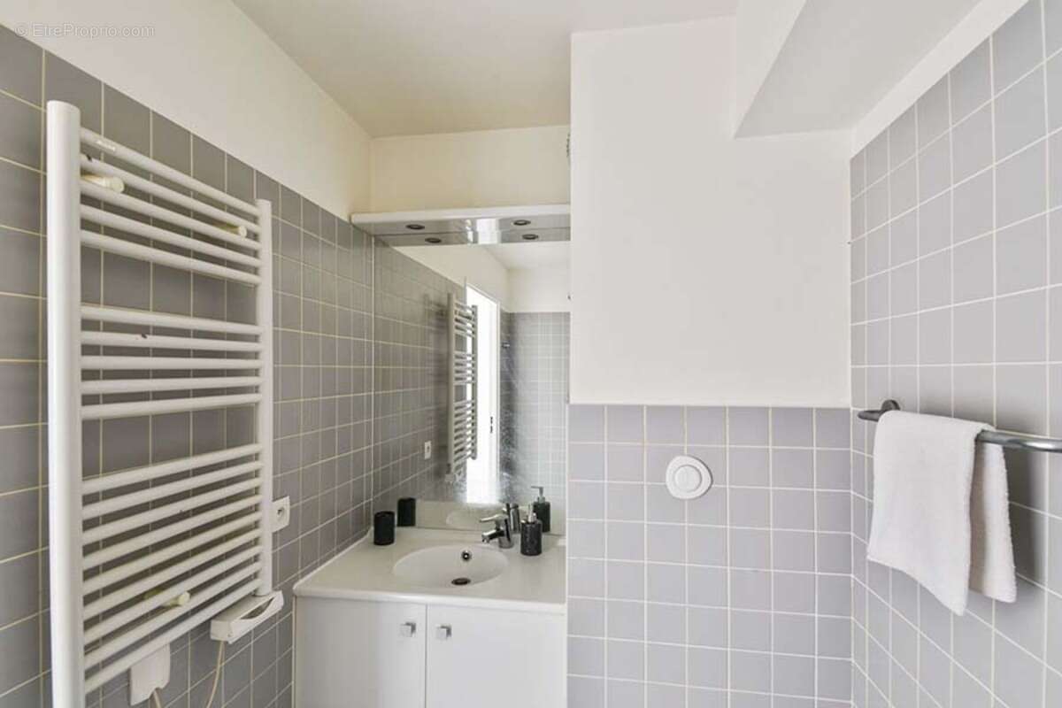 Appartement à AUBERVILLIERS