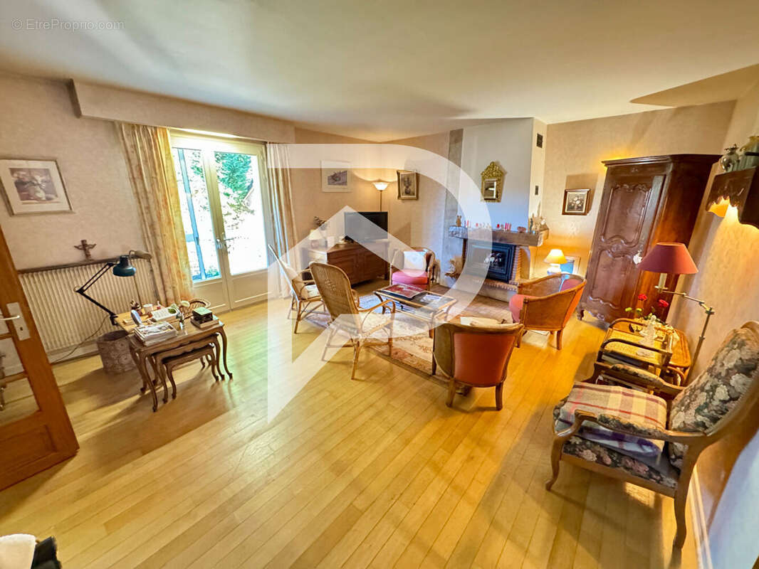 Maison à BOURBONNE-LES-BAINS