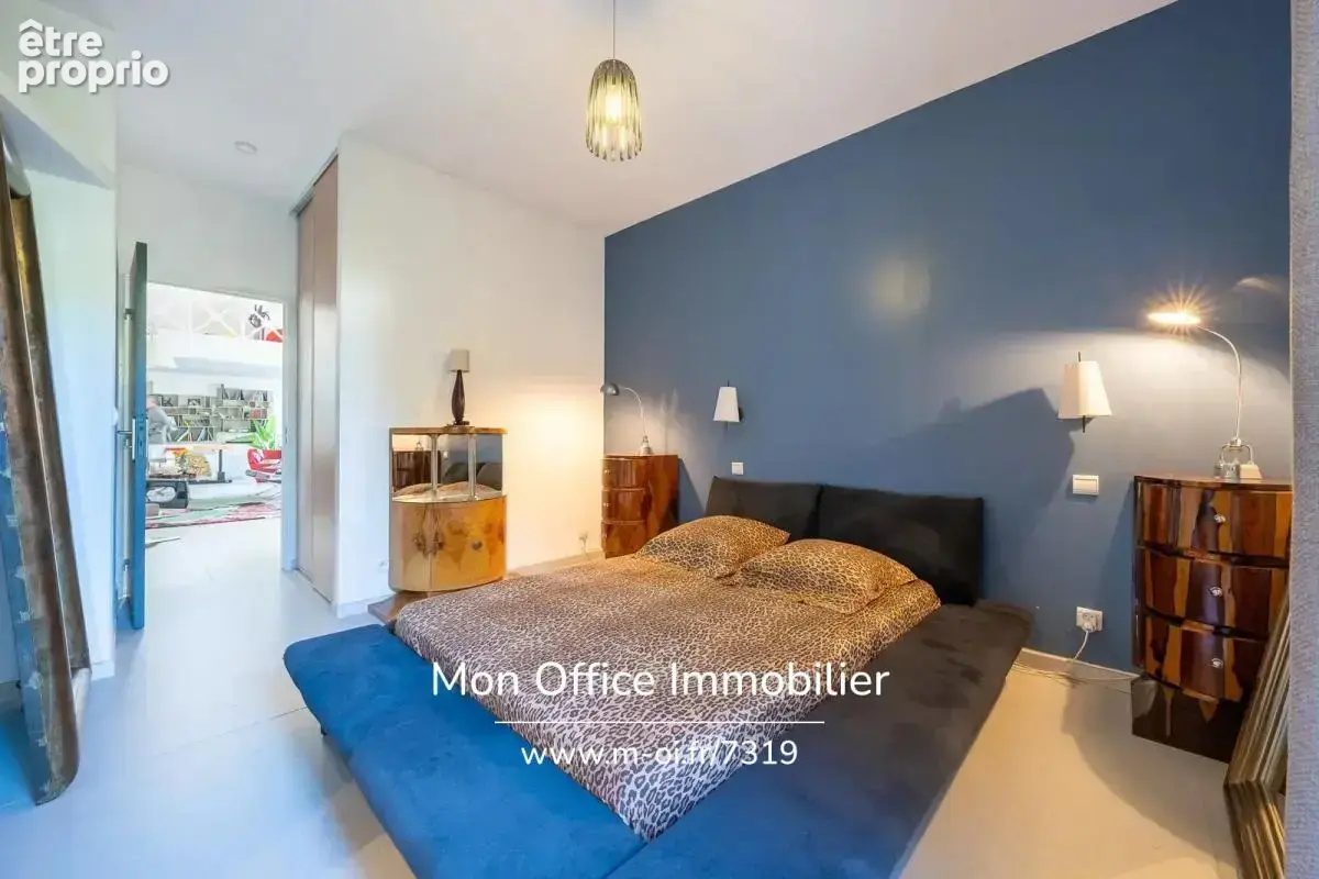 Référence : 7319-NGU - Maison 10 pièces - 5 chambres - deux studios - piscine - 380m2 habitables et 223m2 de sous-sol / garages - photo 18