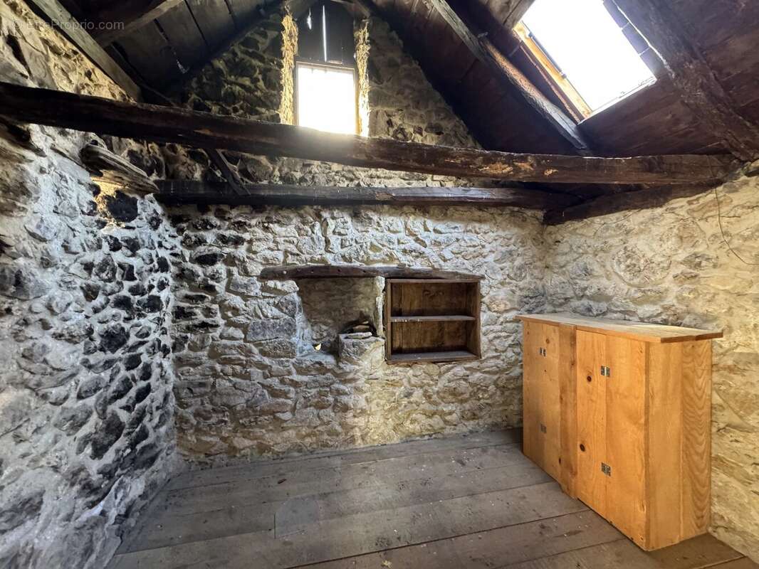 Lot de trois granges à Balaguères - photo 6