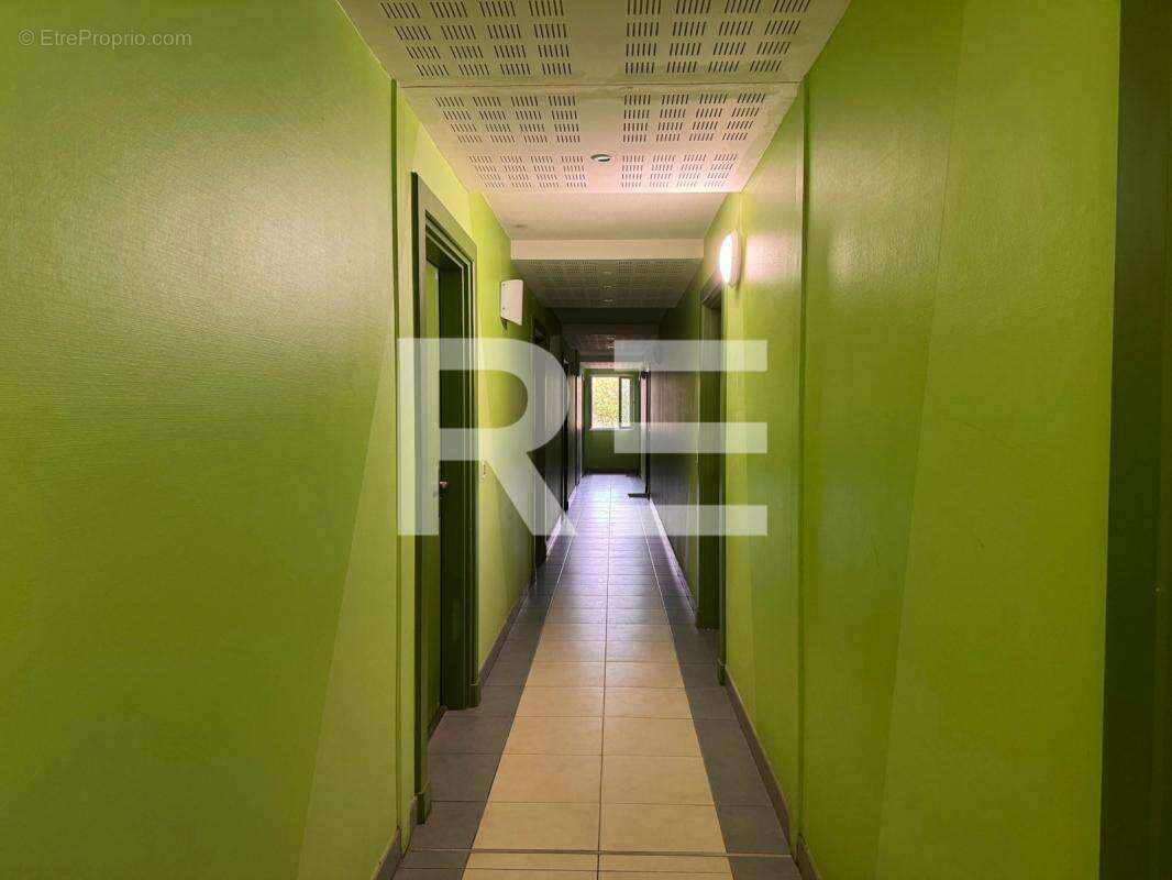 Studio (libre) avec parking – idéal investissement rodilhan - photo 4