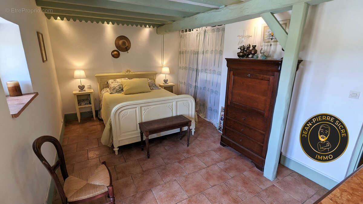 Maison à LACAUGNE