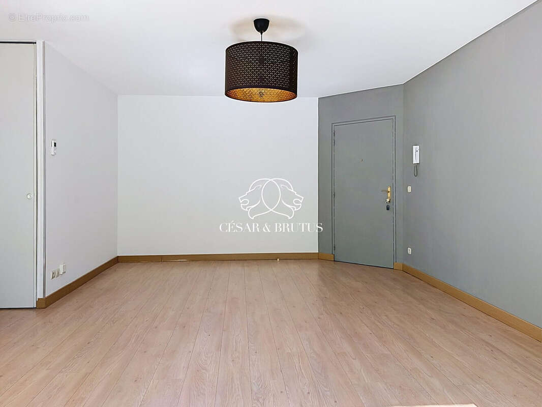 Appartement 61 m² à Tassin-La-Demi-Lune  - photo 2