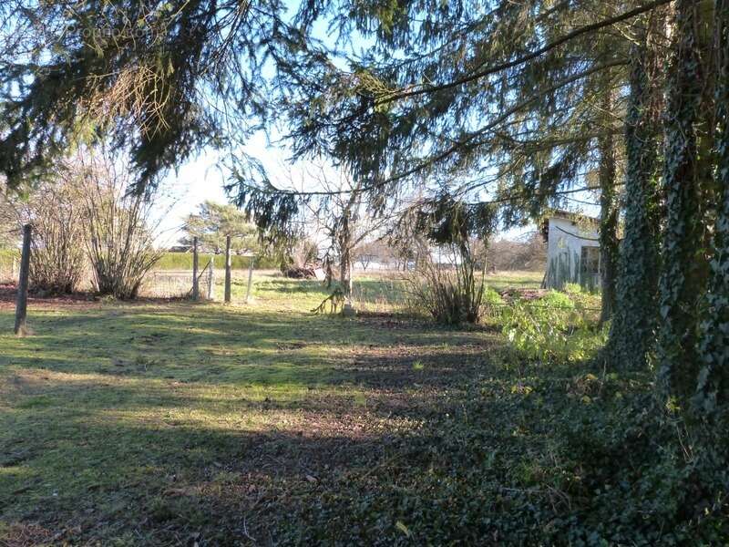 Dpt Moselle (57), à vendre proche de SARREGUEMINES terrain - Terrain de 851,00 m² - photo 12