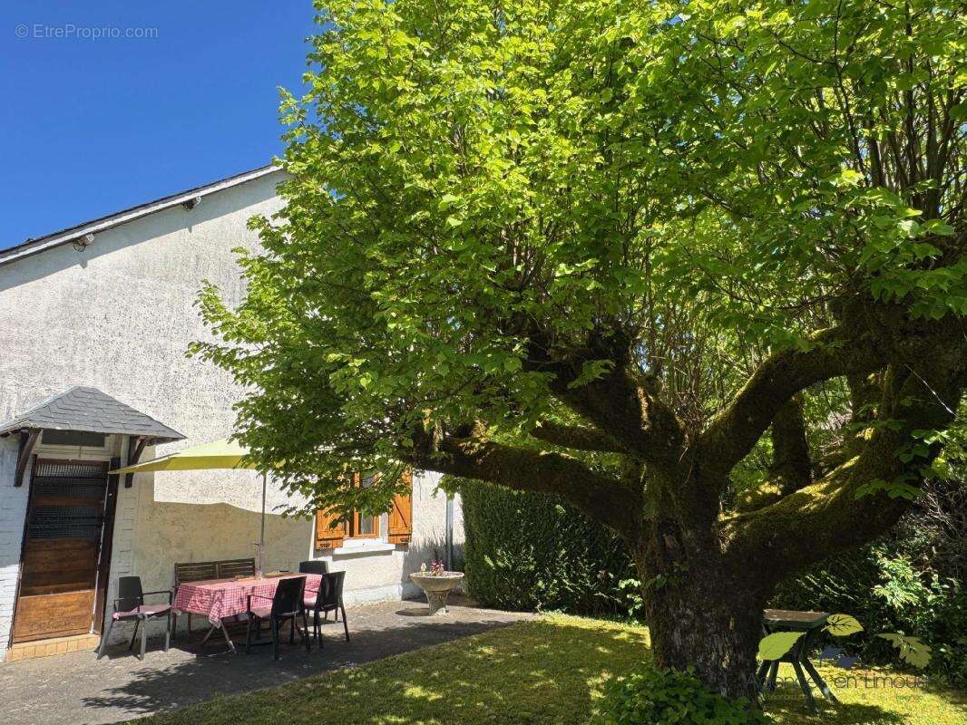 Maison à MEILHARDS