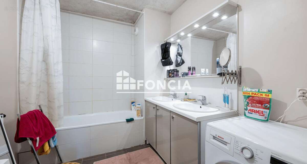 Appartement à LE HAILLAN