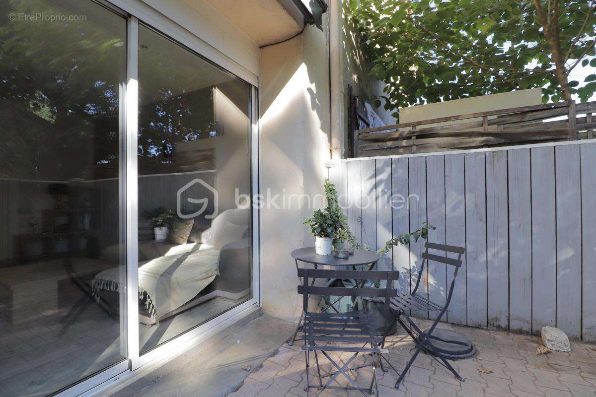 Maison à SAINT-LAURENT-D'AIGOUZE