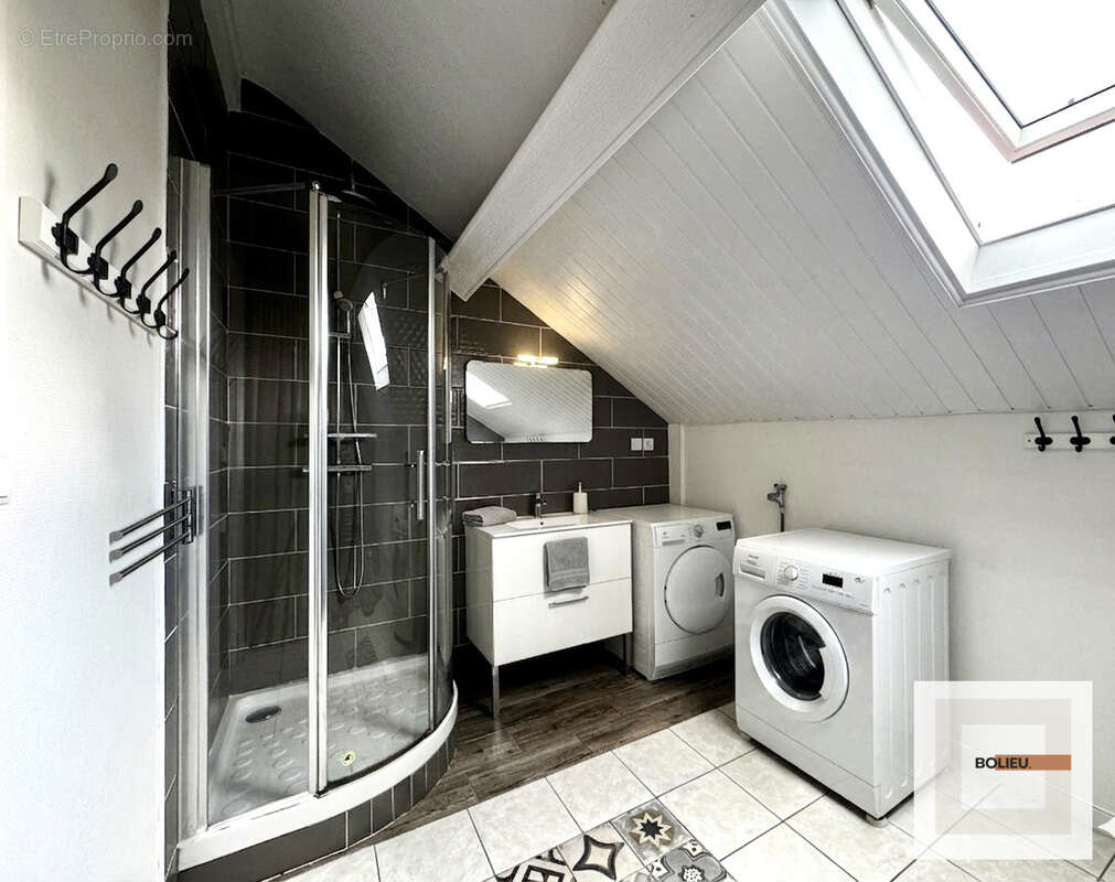 Appartement à SASSENAGE