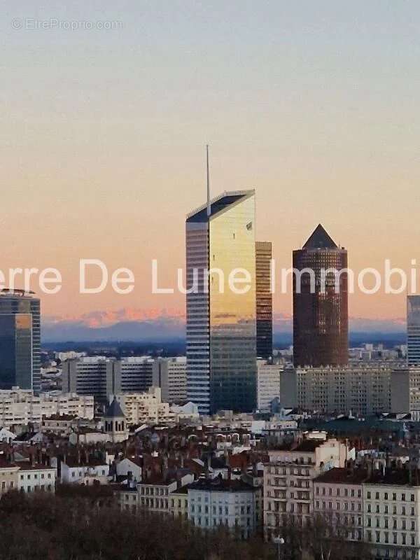 Appartement à LYON-1E