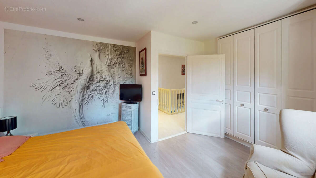 Maison d'exception à vendre à Moncey - 8 pièces, 220 m² sur 6821 m² de terrain - photo 13