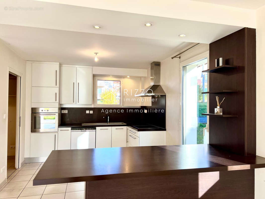 Maison à CRAN-GEVRIER