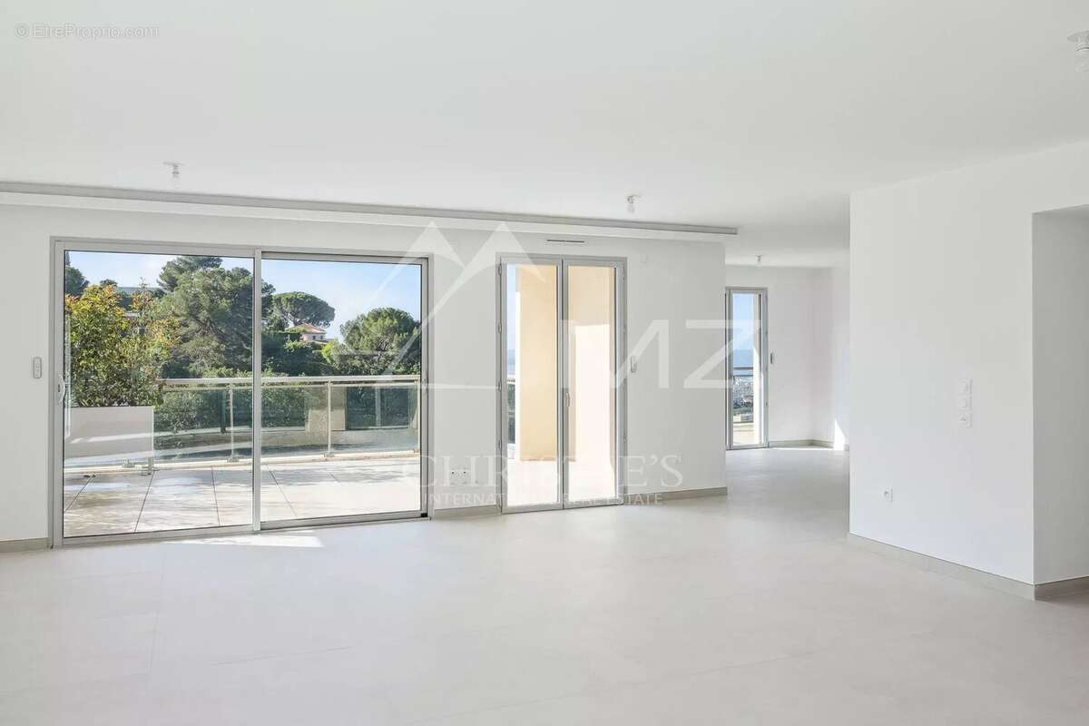 Appartement à LE CANNET