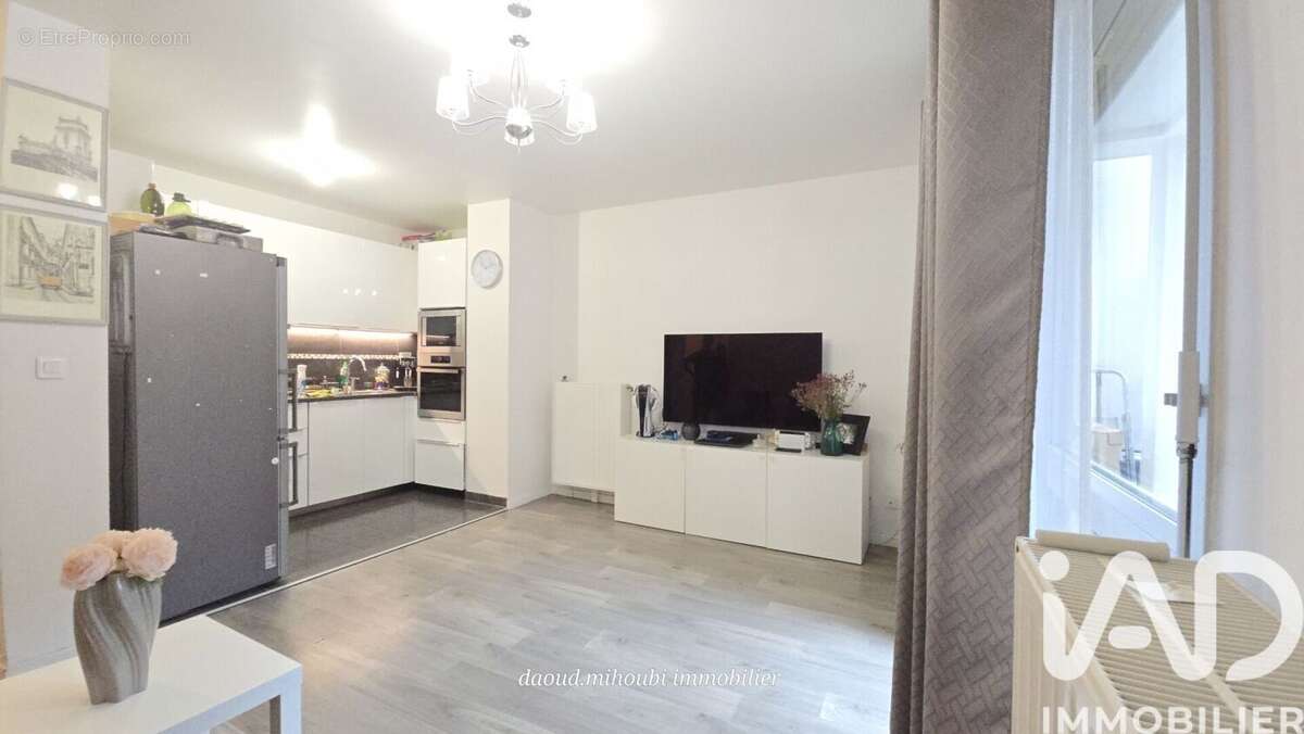 Photo 2 - Appartement à CHOISY-LE-ROI