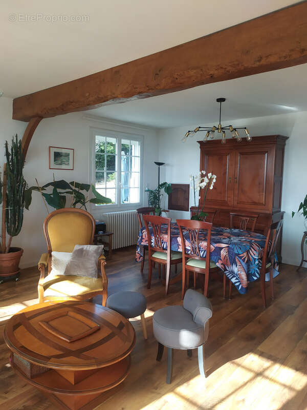 Maison à MONCLAR