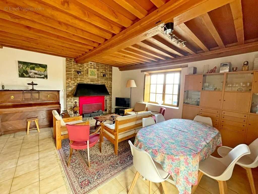 Maison à GOULOUX