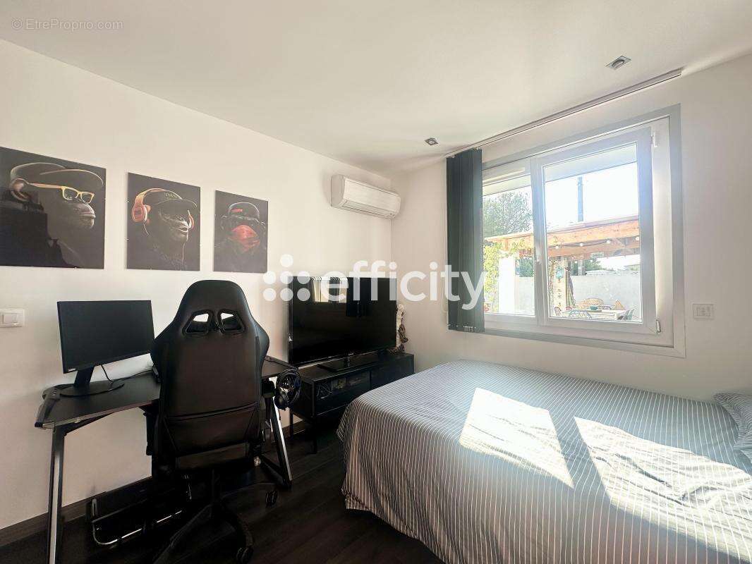 Maison 90 m² à Saint-Victoret  - photo 13