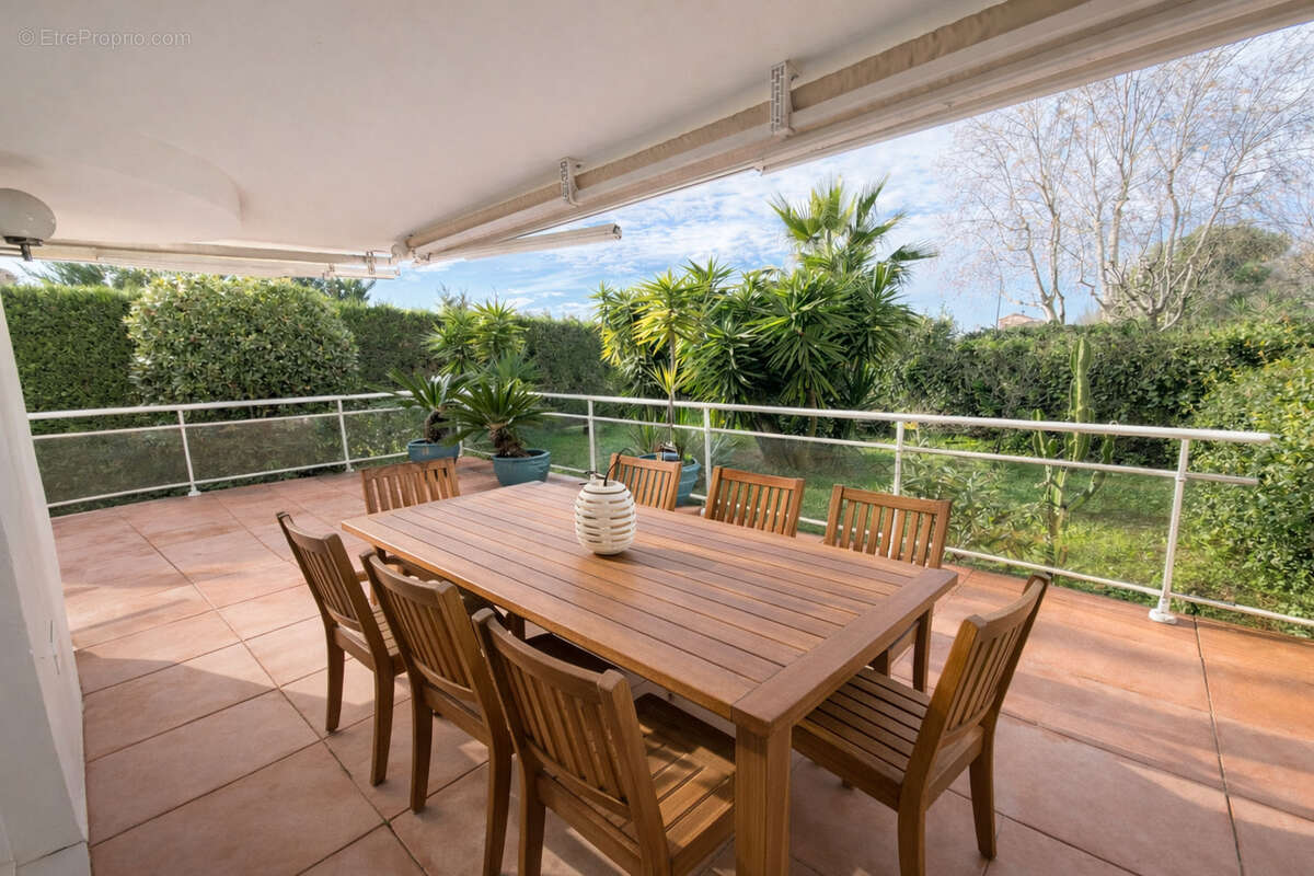 Appartement à MARSEILLE-8E